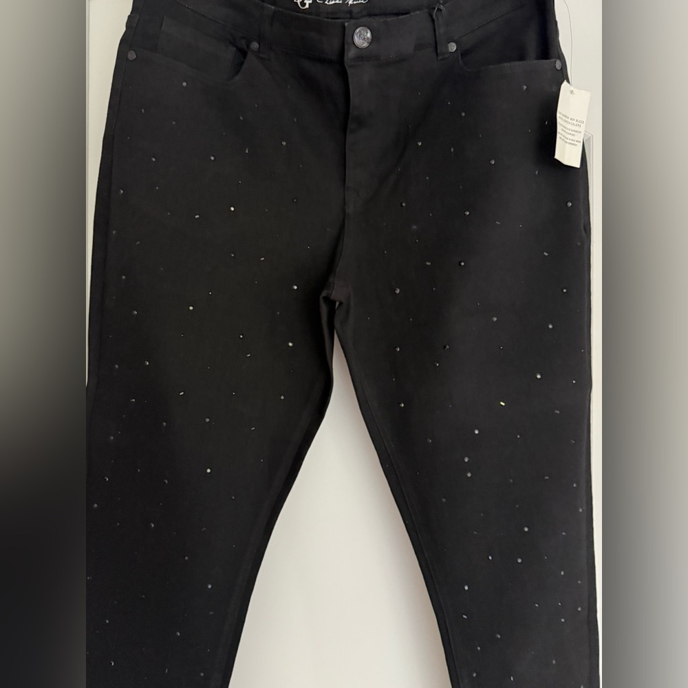 DG2 by Diane Gilman Black Straight Leg Jeans